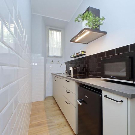 Ostiense Upsidedown Apartment Rome Exterior photo